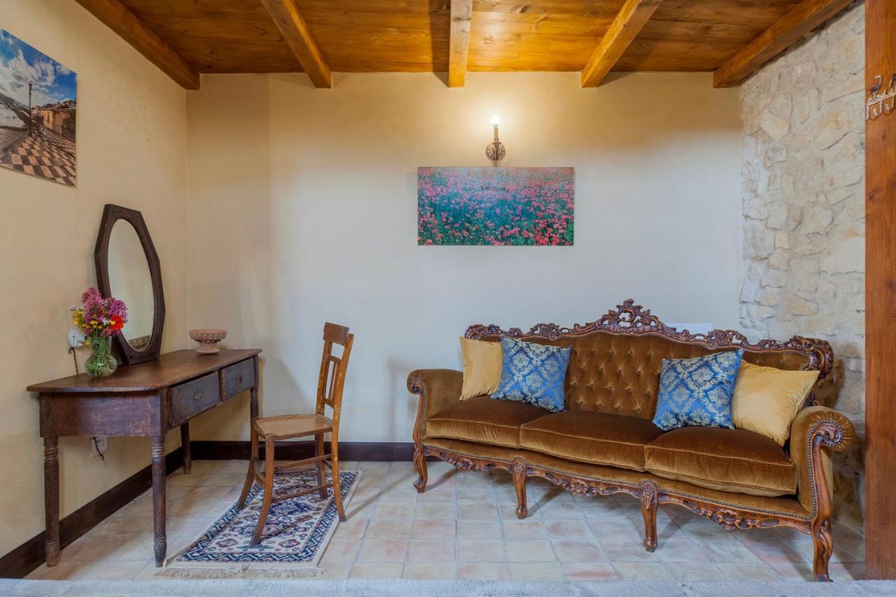 Masseria Fortificata Lo Zafferaneto Buccheri Экстерьер фото