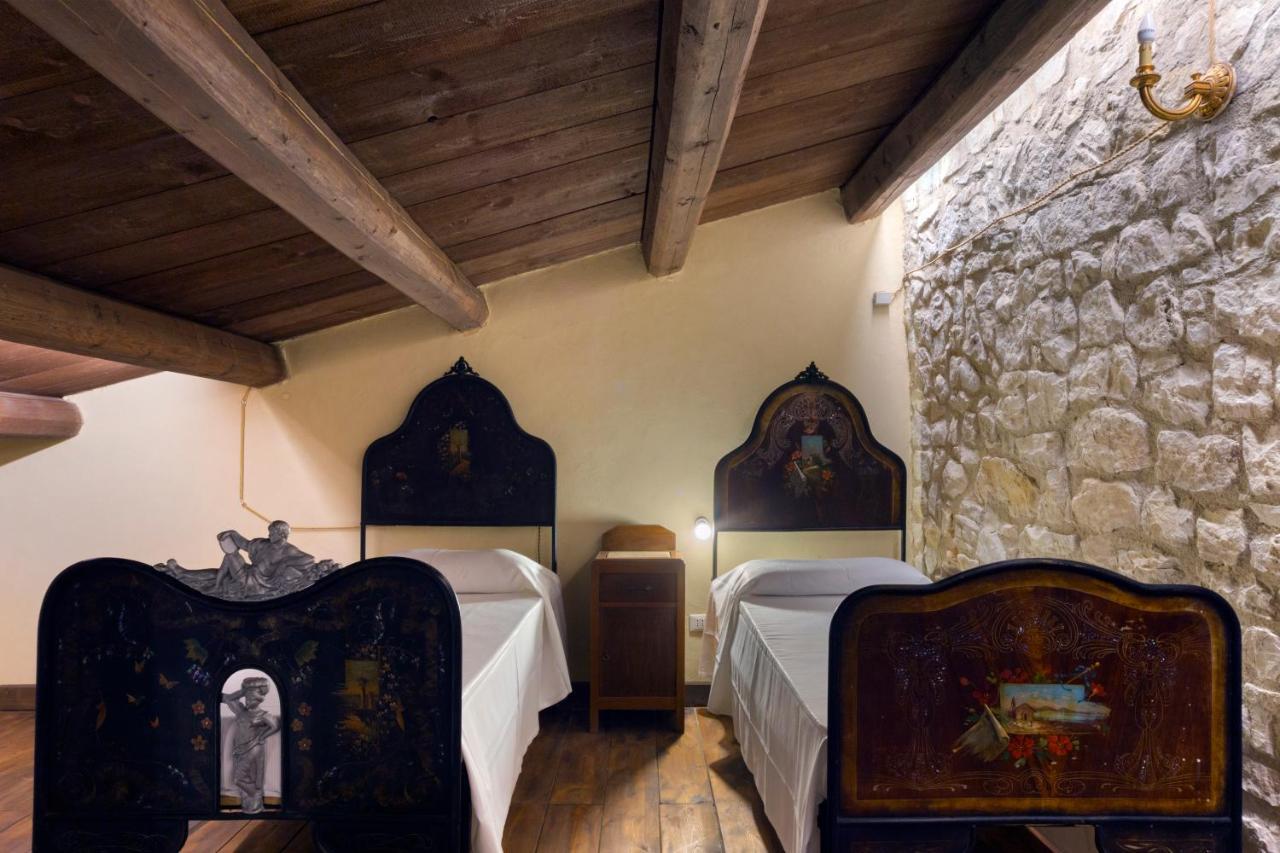 Masseria Fortificata Lo Zafferaneto Buccheri Экстерьер фото